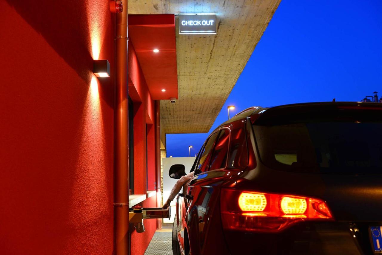 Sweet Motel Verdello Luaran gambar